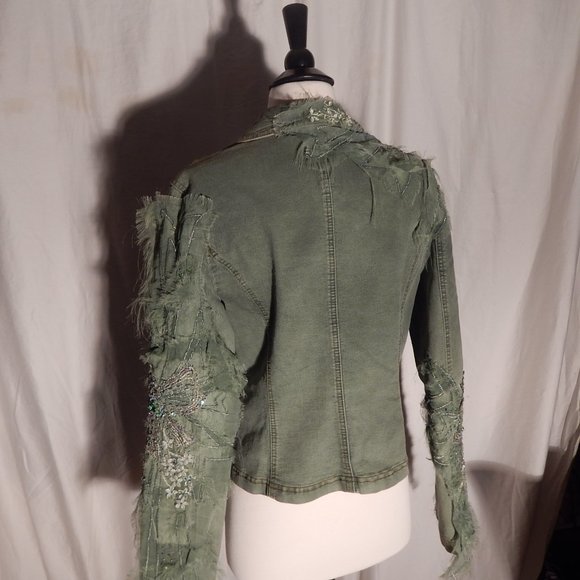 jacket - Picture 3 of 3